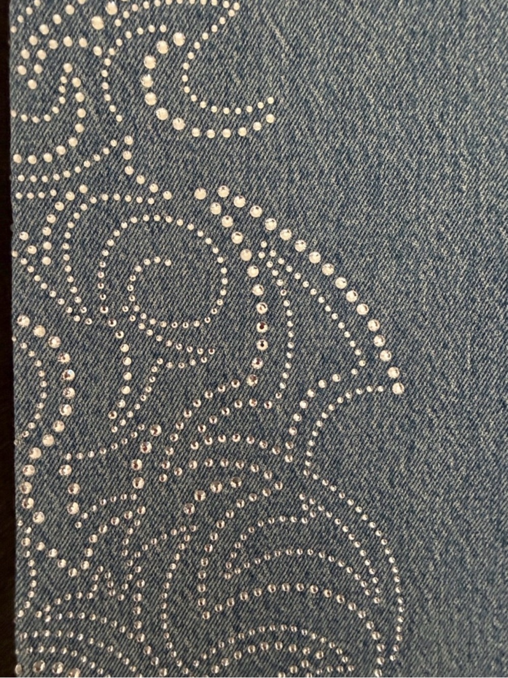 Levi’s xBEYONCE COLLAB: Medium Blue Wash, Embellished Women’s Jeans size:24x32 - Picture 7 of 9